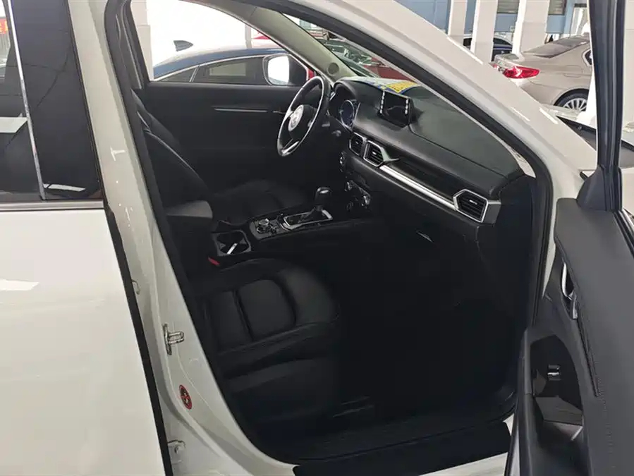 Mazda CX-5, 2021
