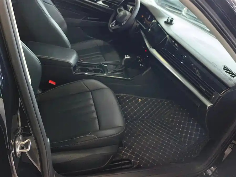 Volkswagen Passat, 2022