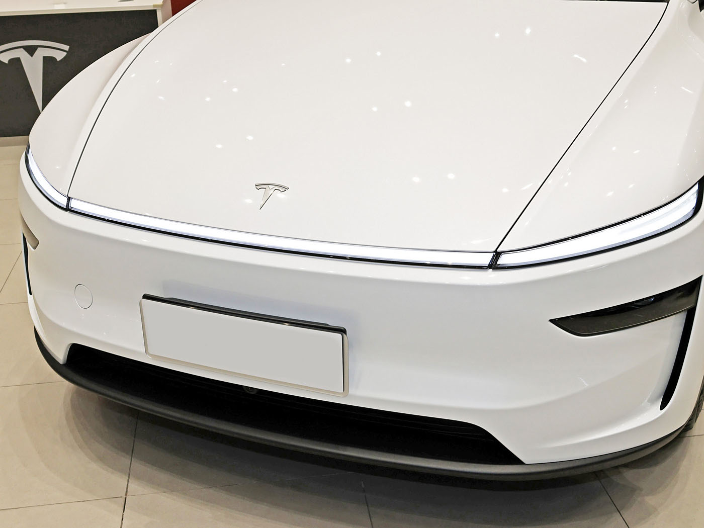 Tesla Model Y, 2025
