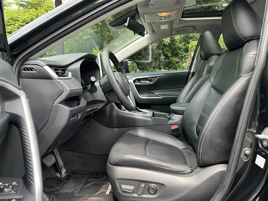 Toyota RAV4, 2021