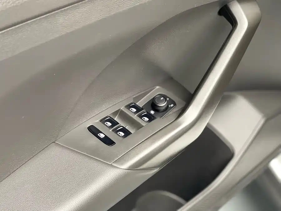 Volkswagen T-Cross, 2021