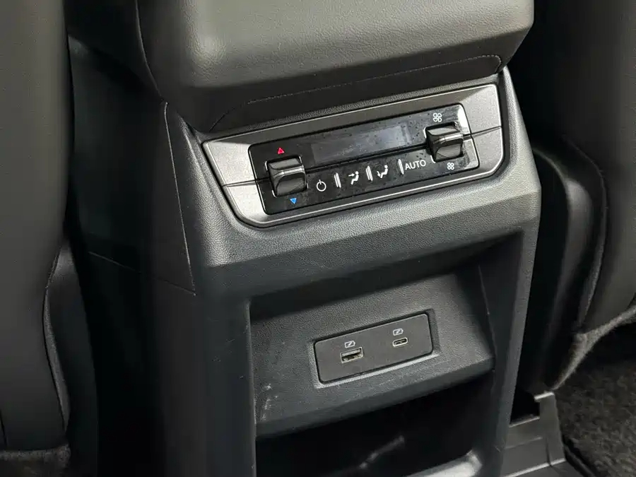 Ford Edge L, 2025
