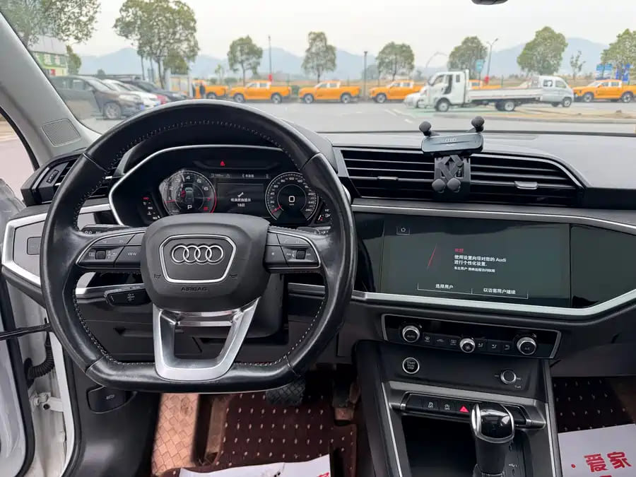 Audi Q3, 2022