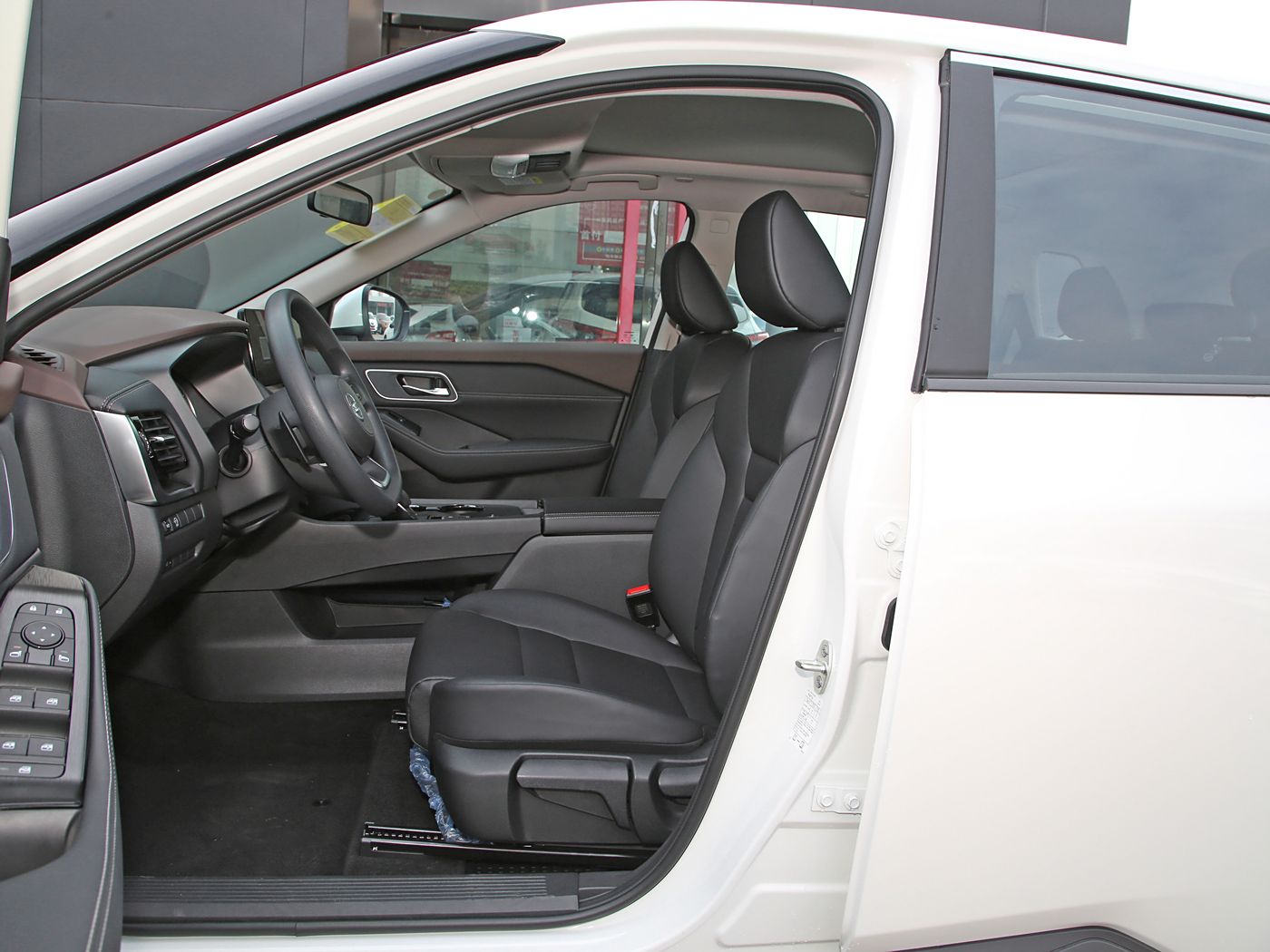 Nissan X-Trail, 2025
