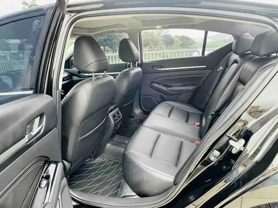 Nissan Altima, 2023