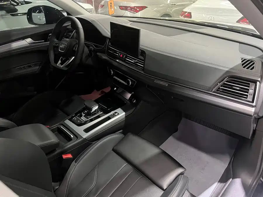 Audi Q5L, 2025