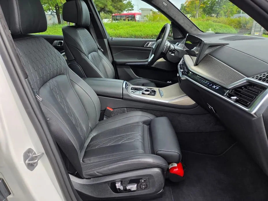 BMW X7, 2025
