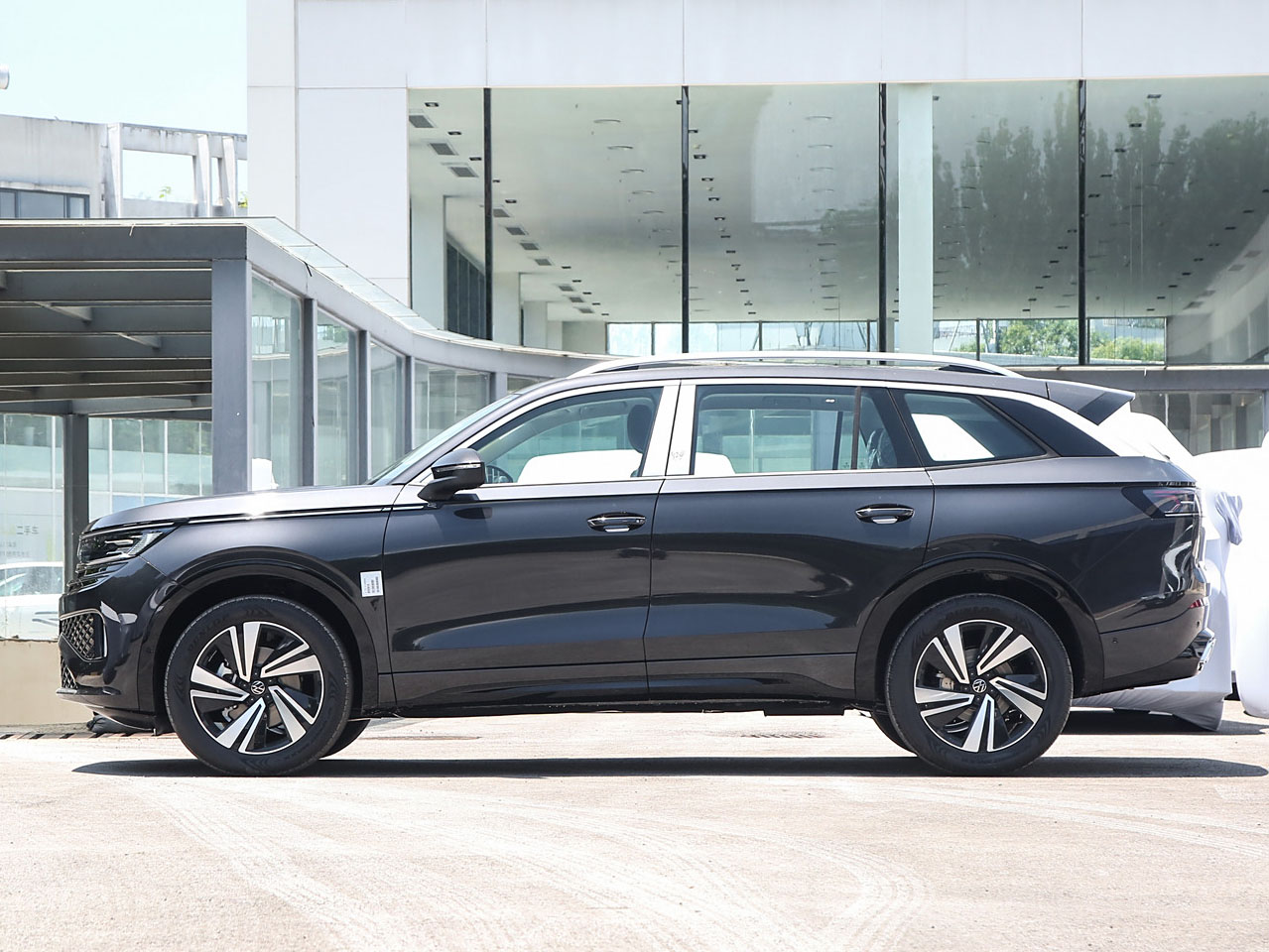 Volkswagen Tavendor, 2025