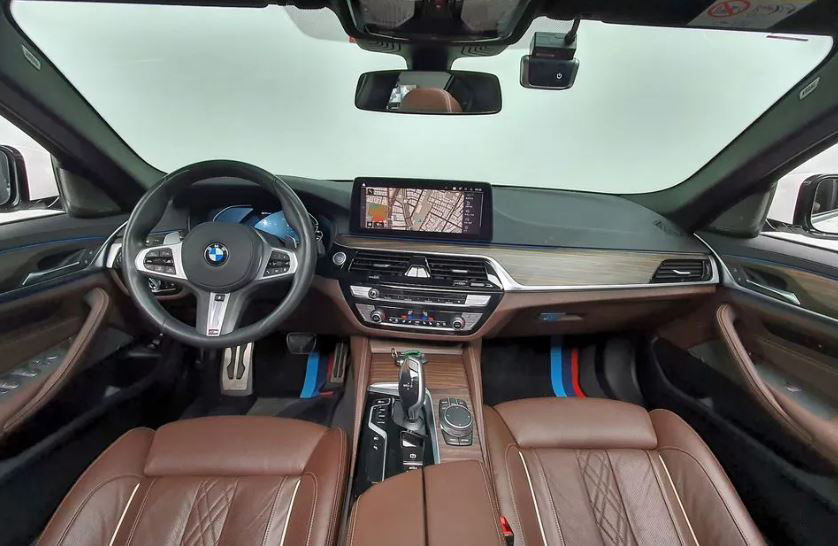 BMW 530e M Sport, 2020