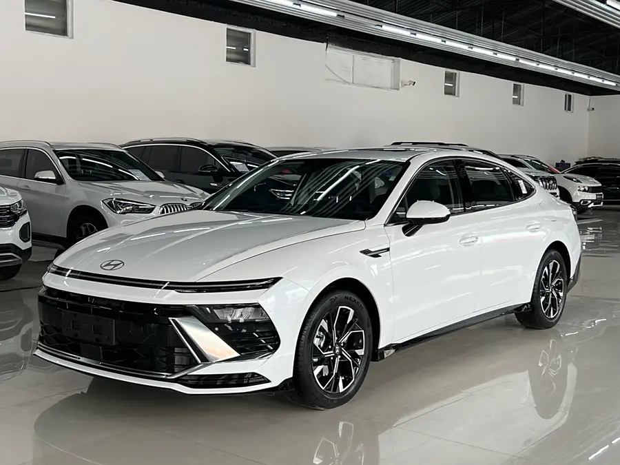 Купить Hyundai Sonata 2024 года с пробегом бу