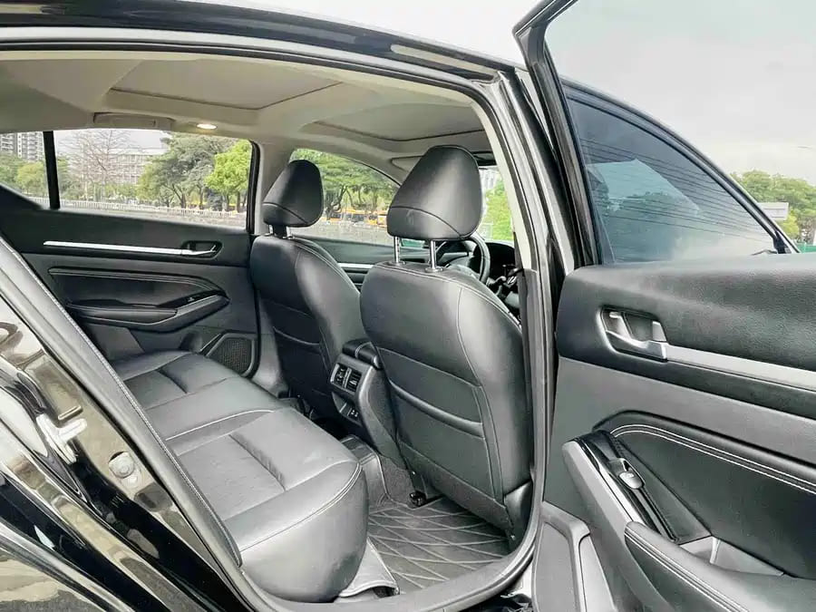 Nissan Altima, 2023