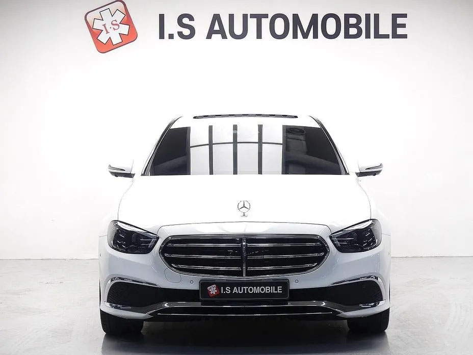 Mercedes-Benz E250, 2022