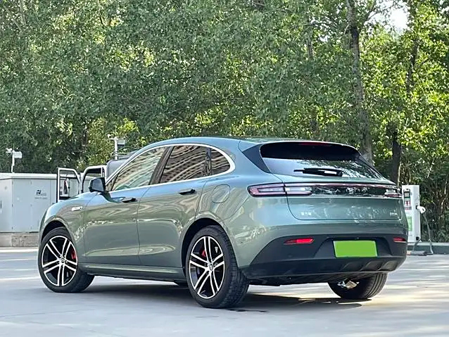 AITO M5, 2022