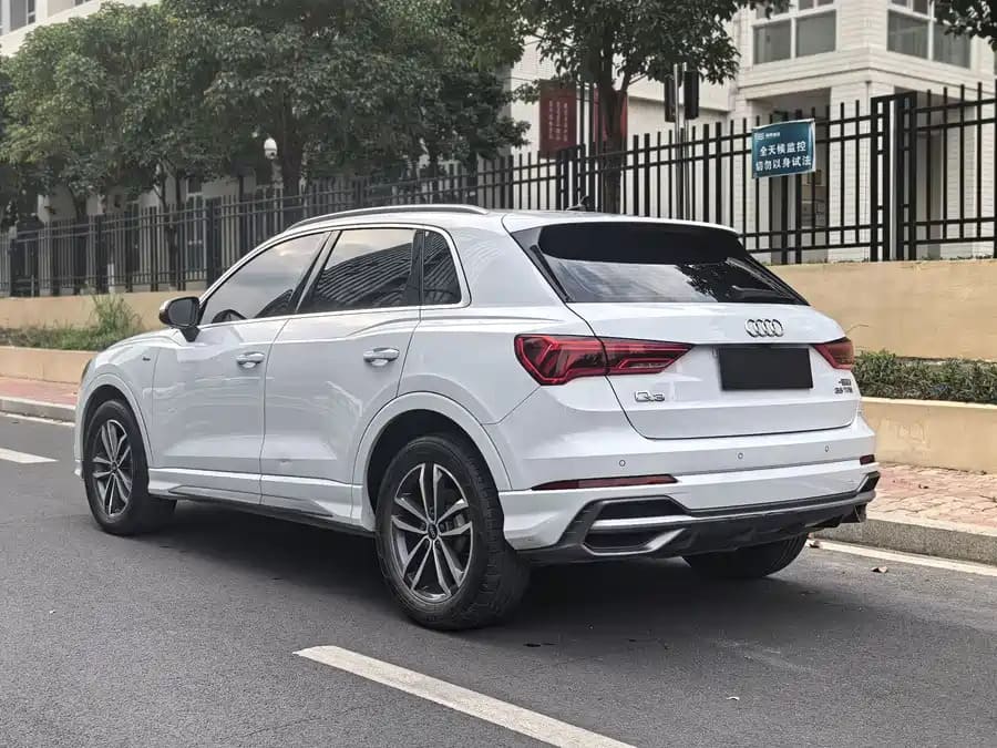 Audi Q3, 2021