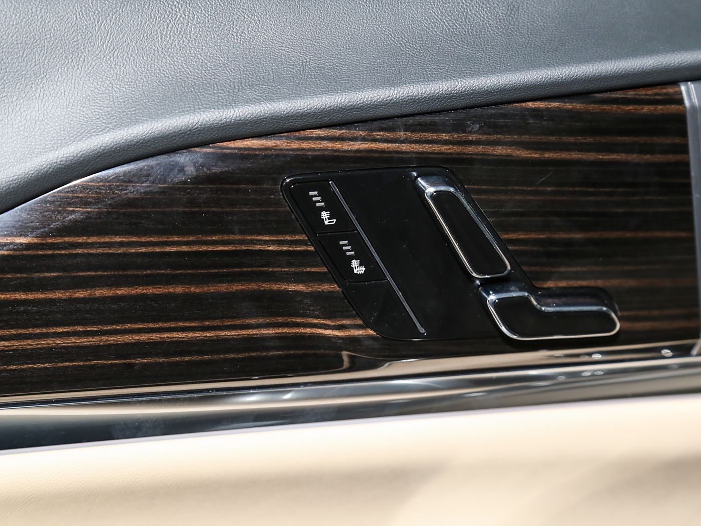 Cadillac XT5, 2025
