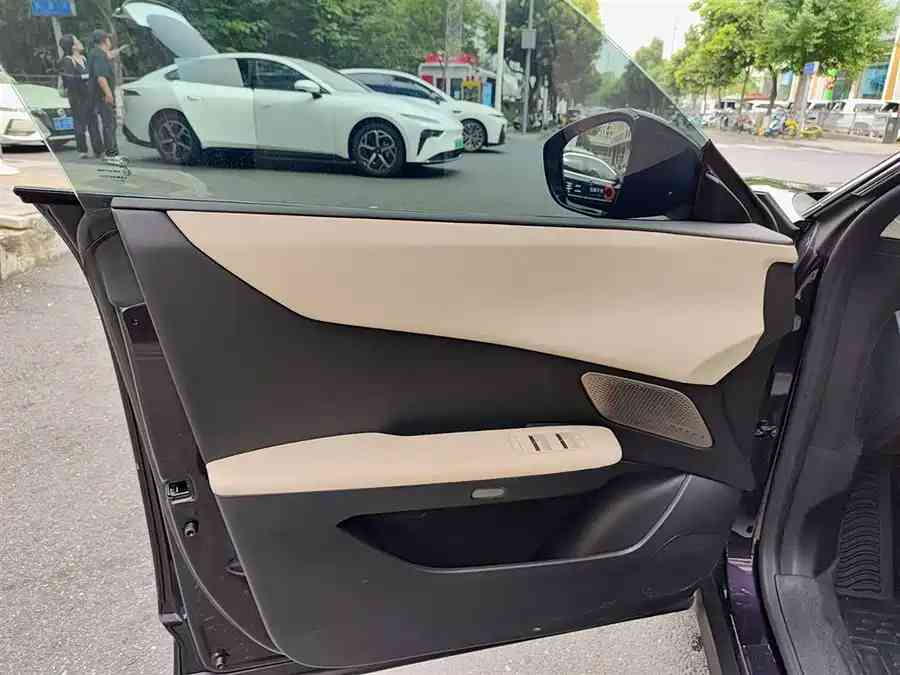 Mazda EZ-60, 2025
