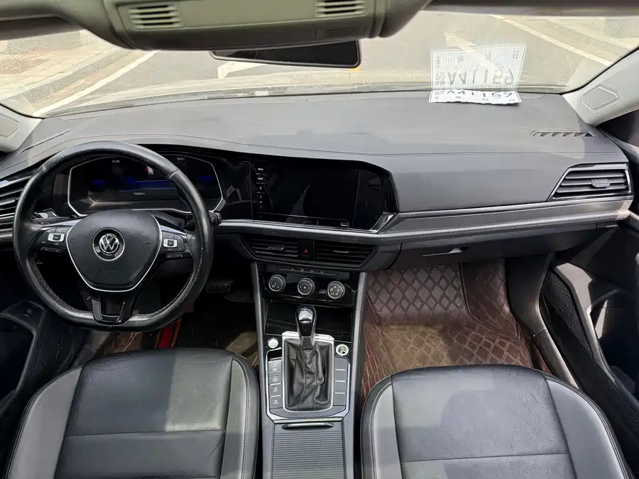 Volkswagen Sagitar, 2021
