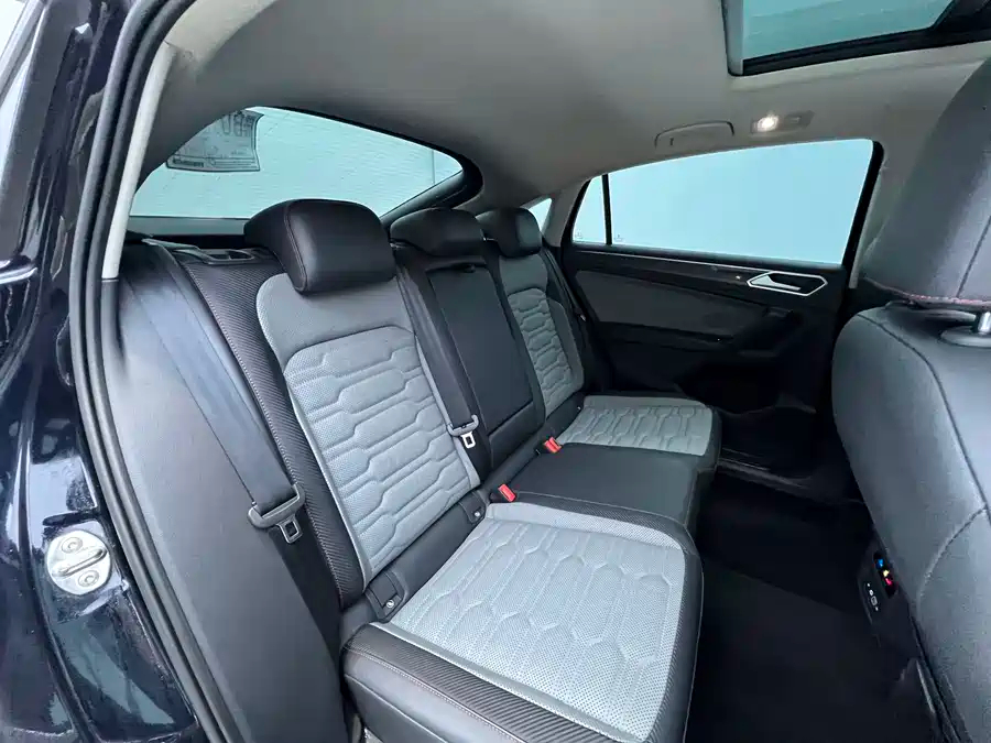 Volkswagen Tiguan X, 2021