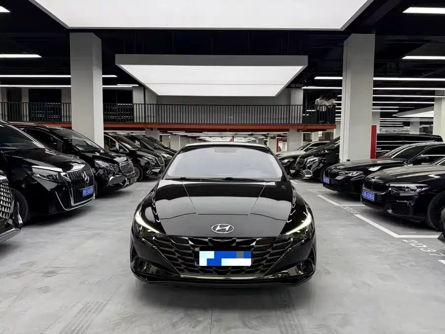 Hyundai Elantra, 2023