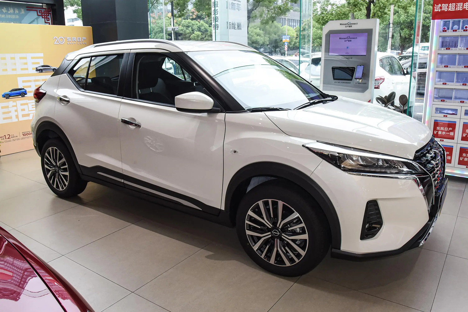 Nissan Kicks, 2025
