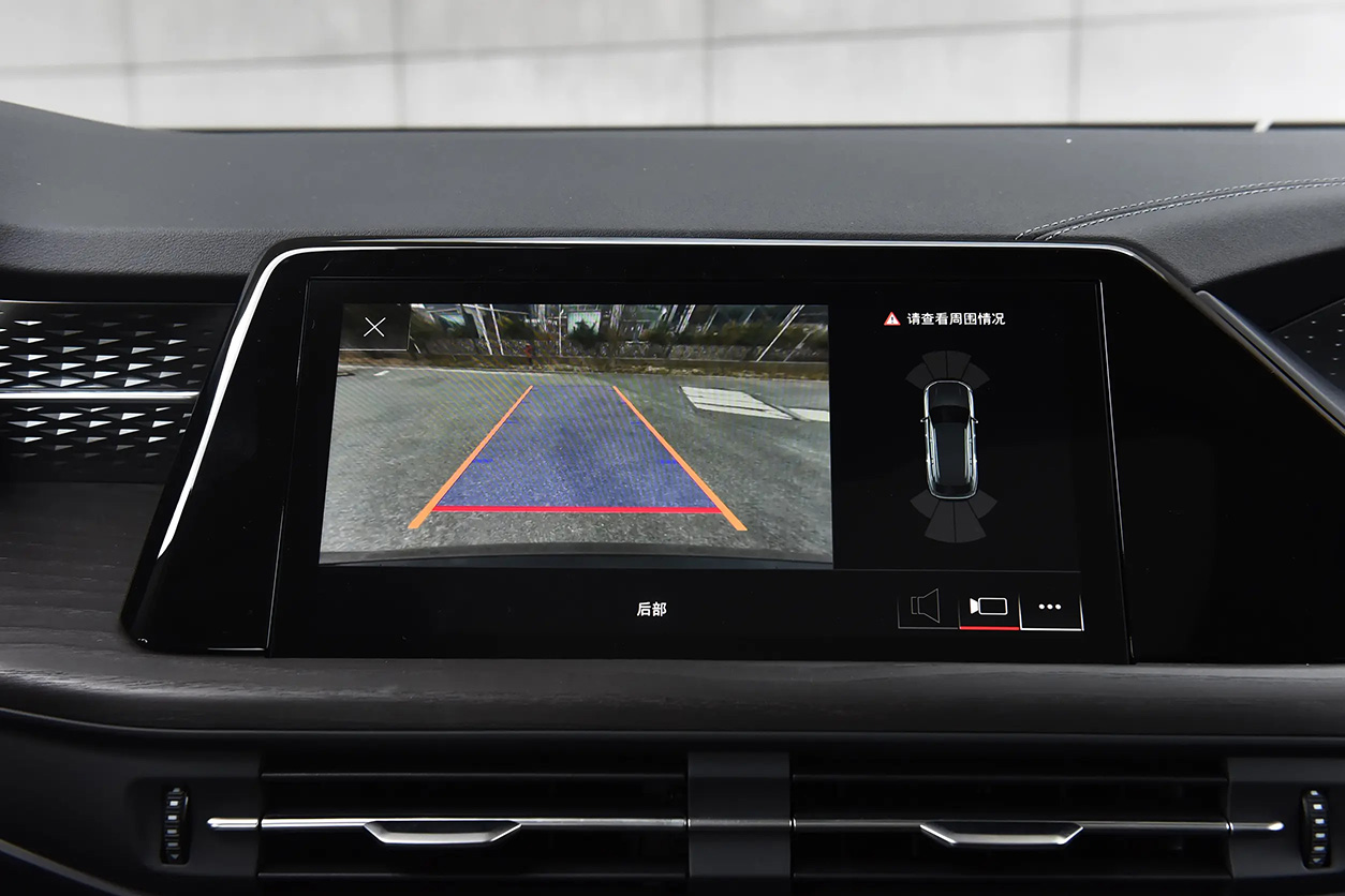 Audi Q6, 2025
