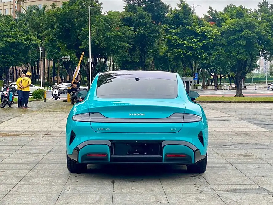 Xiaomi SU7, 2024