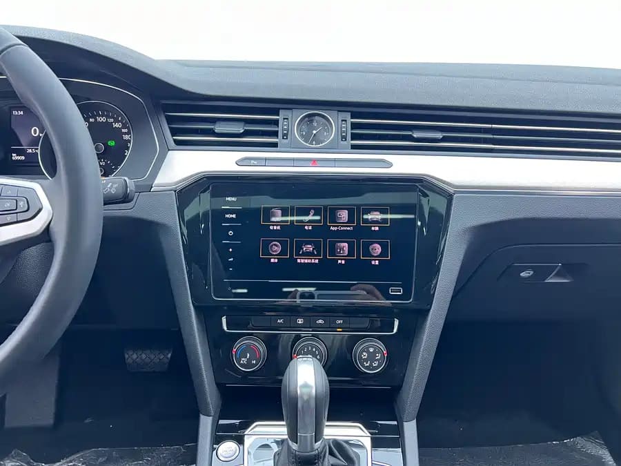 Volkswagen Magotan, 2022