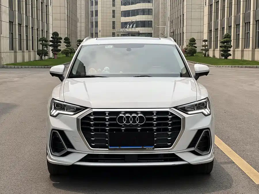 Audi Q3, 2022