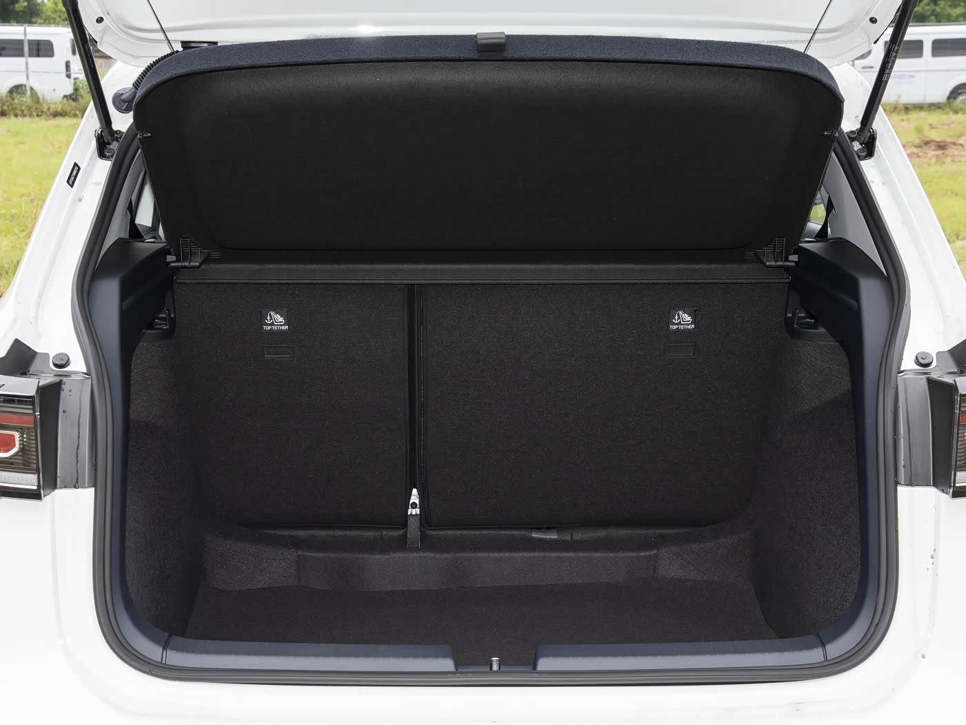 Volkswagen Tharu XR, 2026