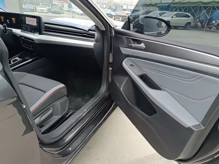 Volkswagen Lamando L, 2022