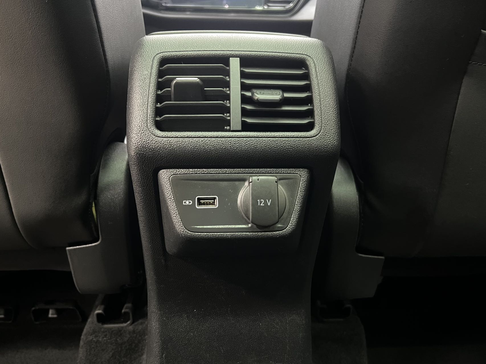 Jetta VS7, 2022